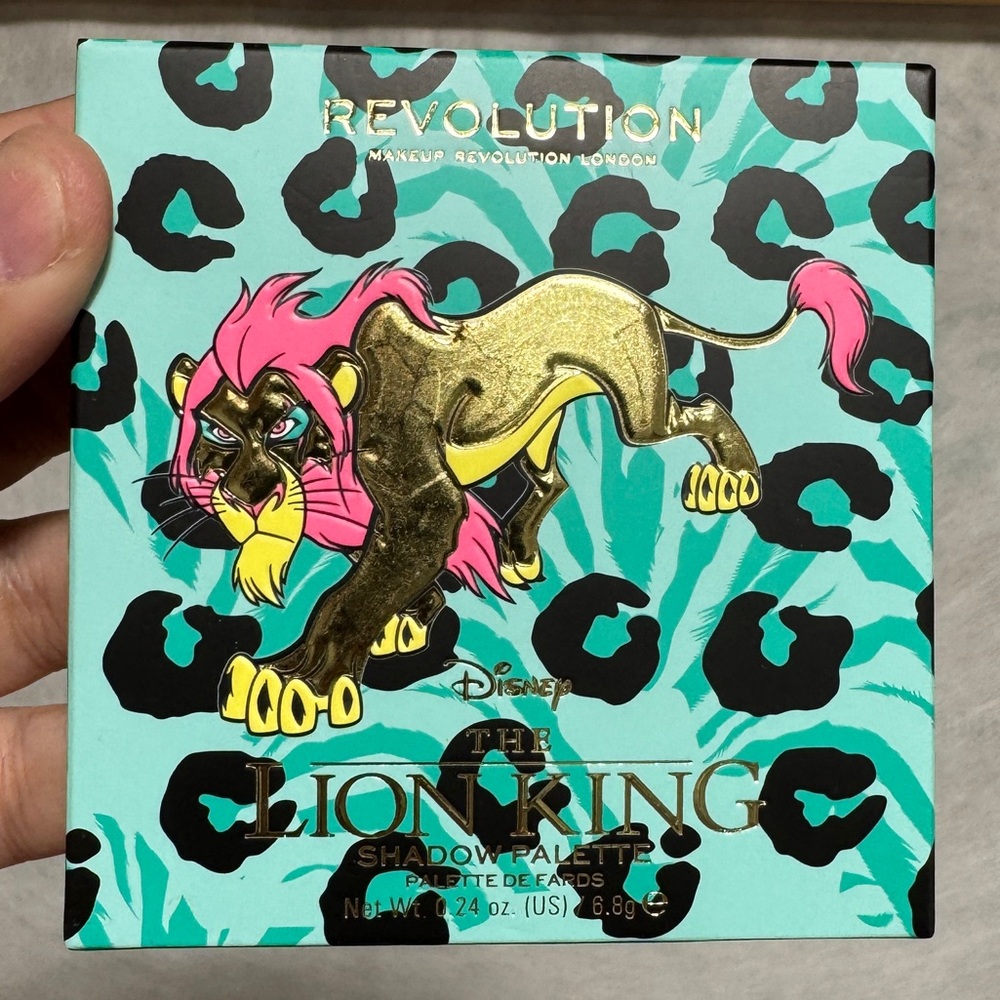 Revolution Lion King Palette with Pink and Gold